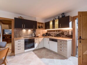 Fridge, microwave, oven, dishwasher - Haus Rauter by Interhome (Oberndorf in Tirol)
