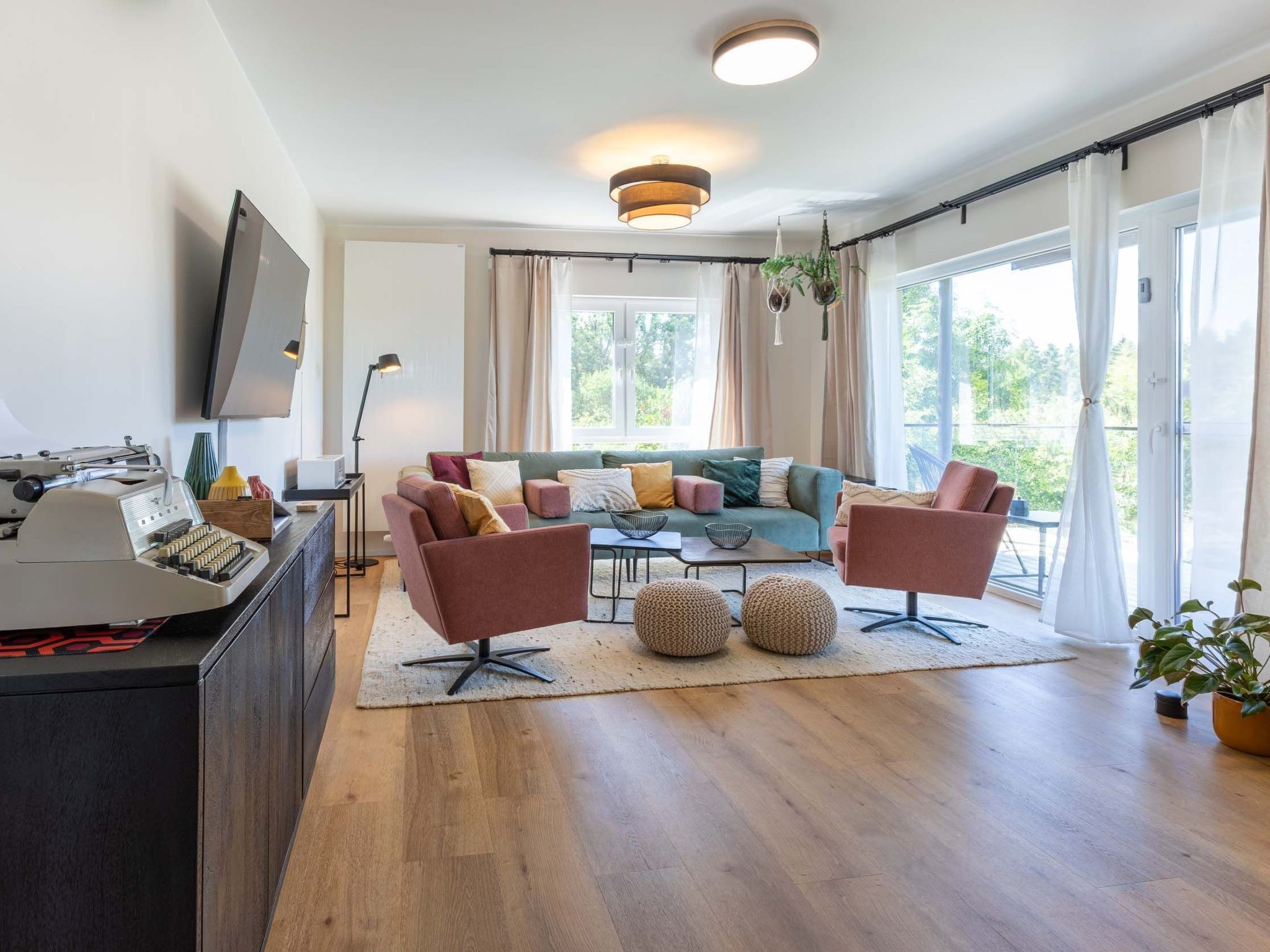 Fernseher, Kamin