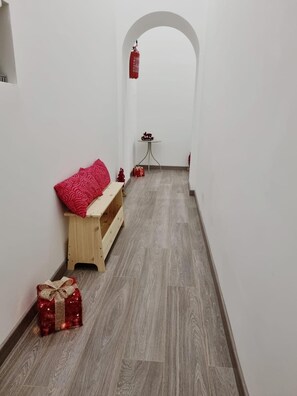 Interior - Casa Maluma (Napoli)