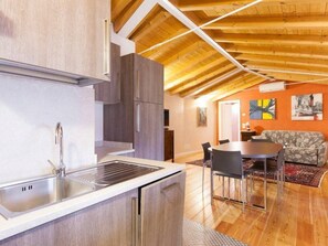 Interior - Schöne Panoramawohnung by Interhome (San Felice del Benaco)
