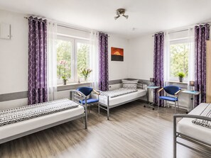 4 bedrooms, internet