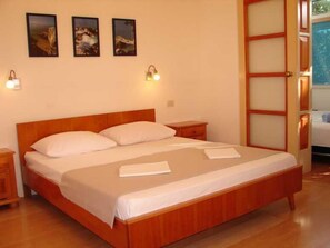 2 bedrooms, Internet - mit Balkon für acht Personen by Interhome (Brela)