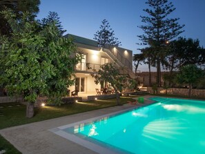 A heated pool - Appartement in Donnalucata mit Großem Garten by Interhome (Scicli)