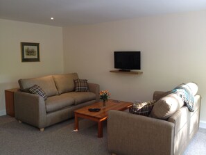 DVD player - Charmantes Ferienhaus in Tweedsmuir mit Garten und Grill by Interhome (Tweedsmuir)