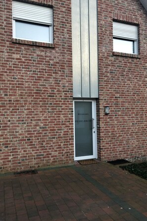 Exterior detail - "Heidelerche" direkt am Stausee by Interhome (Friesoythe)