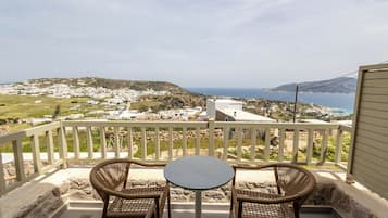 Triple Room, Balcony, Sea View | Outdoor dining