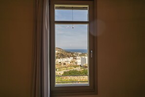 Double Room, 1 Queen Bed, Balcony, Sea View | Interior
