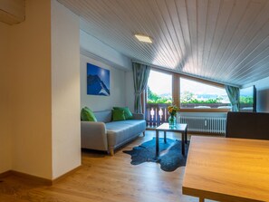 Living area - Appartement mit Sauna by Interhome (Sankt Johann in Tirol)