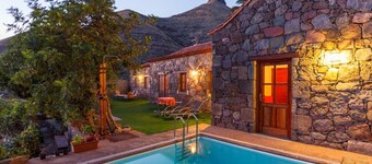 Komfortables Ferienhaus mit privatem Pool und id by Interhome