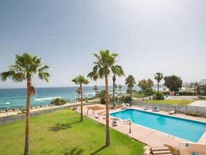 Pool - Schöne Wohnung am Meer by Interhome (Protaras)