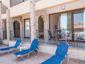 Terrace/patio - Geräumige Wohnung mit Gemeinschaftspool by Interhome (Ayia Napa)