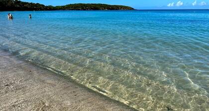 Perfect beach escape! This charming cottage, puts the ocean a short stroll away.