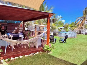 Outdoor dining - Perfect beach escape! Just yards away from the beach, pool, BBQ and near casinos (Rio Grande)