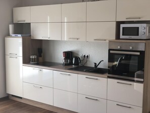 Fridge, microwave, oven, dishwasher - "Schleie" direkt am Stausee by Interhome (Friesoythe)