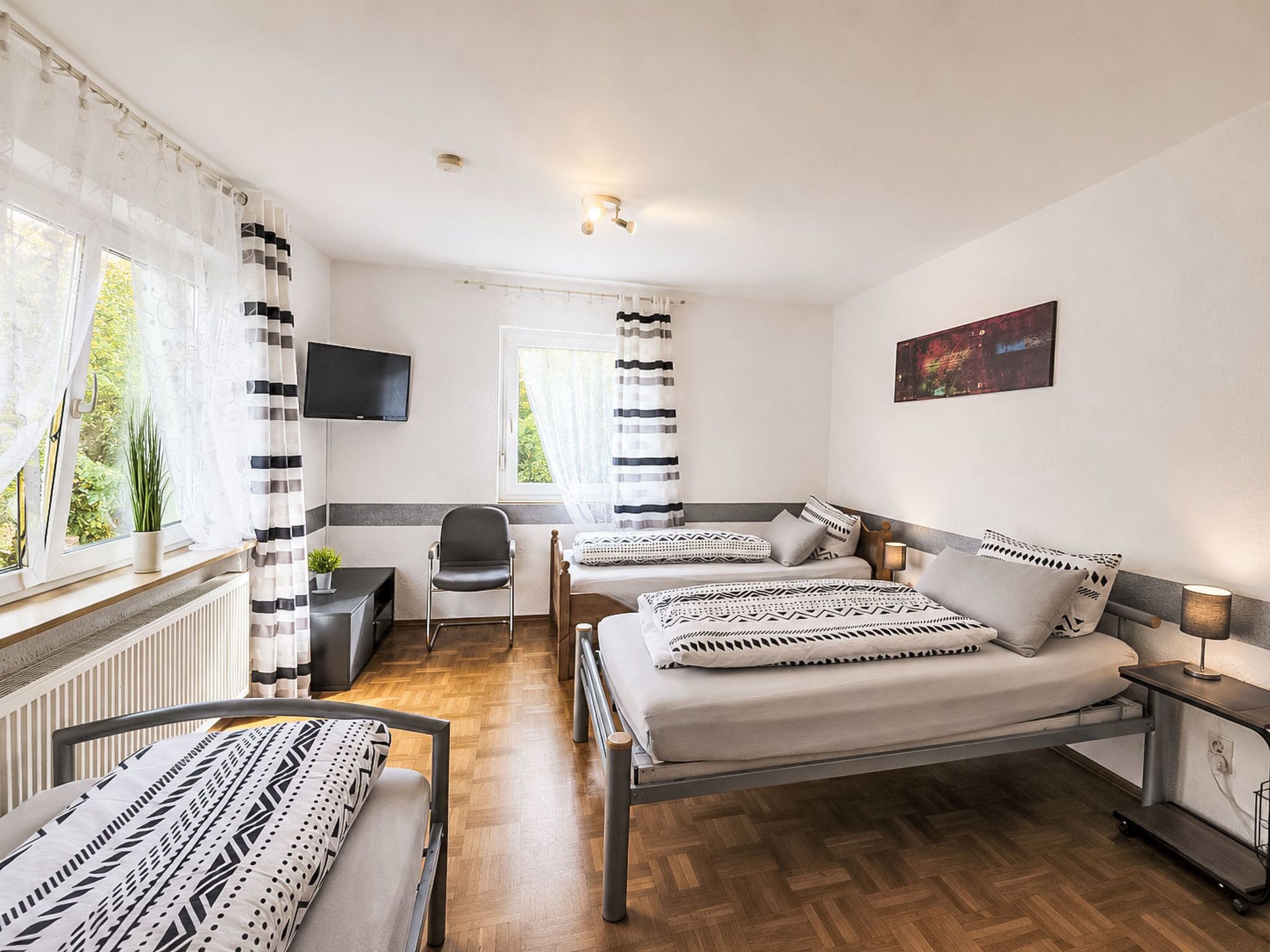 2 bedrooms, internet