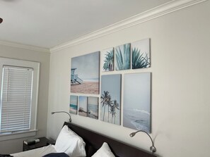 3 bedrooms, iron/ironing board, free WiFi, bed sheets - 3-bedroom house, screen porch, deck with fire pit, panoramic window kitchen (Kansas City)
