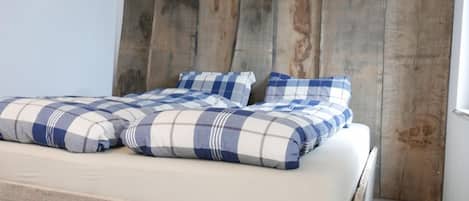 2 bedrooms, Internet