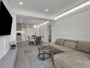 TV - Wohnungen Lukas View A1 by Interhome (Makarska)