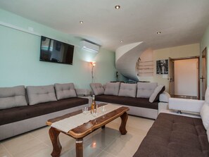 Living area - Villa "Villa Katy" mit Garten, Grill und Terrasse by Interhome (Marina)