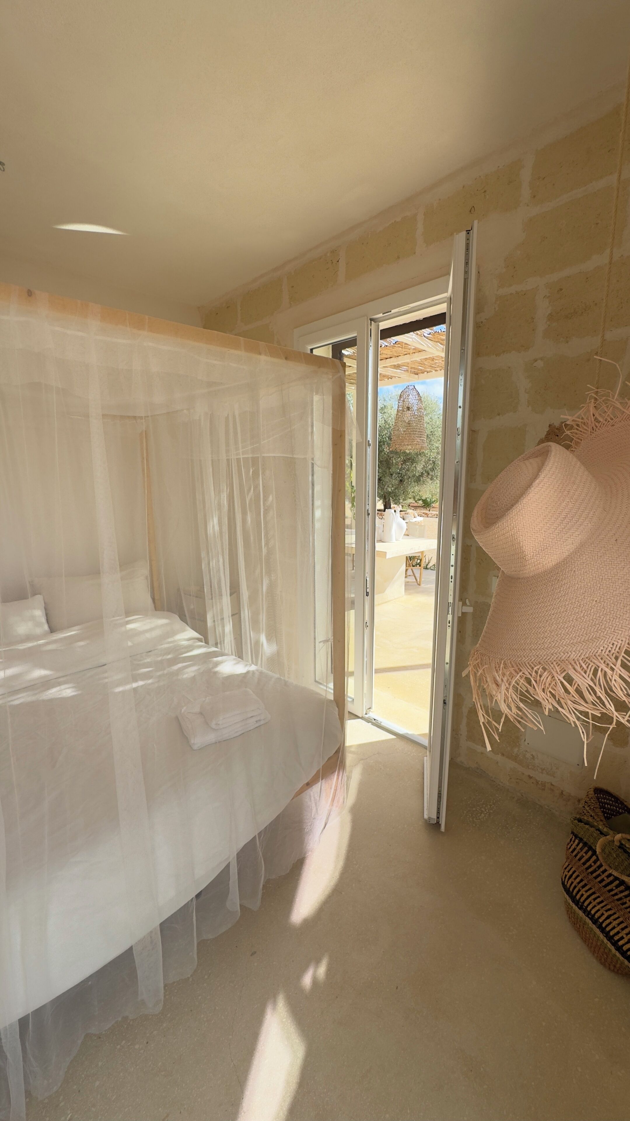 Design-led Masseria With Infinity Pool: Vineyards, Olives, Beaches & Puglia - Puglia