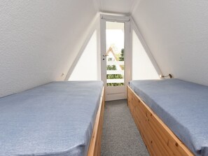 Room - Carolin by Interhome (Baabe)