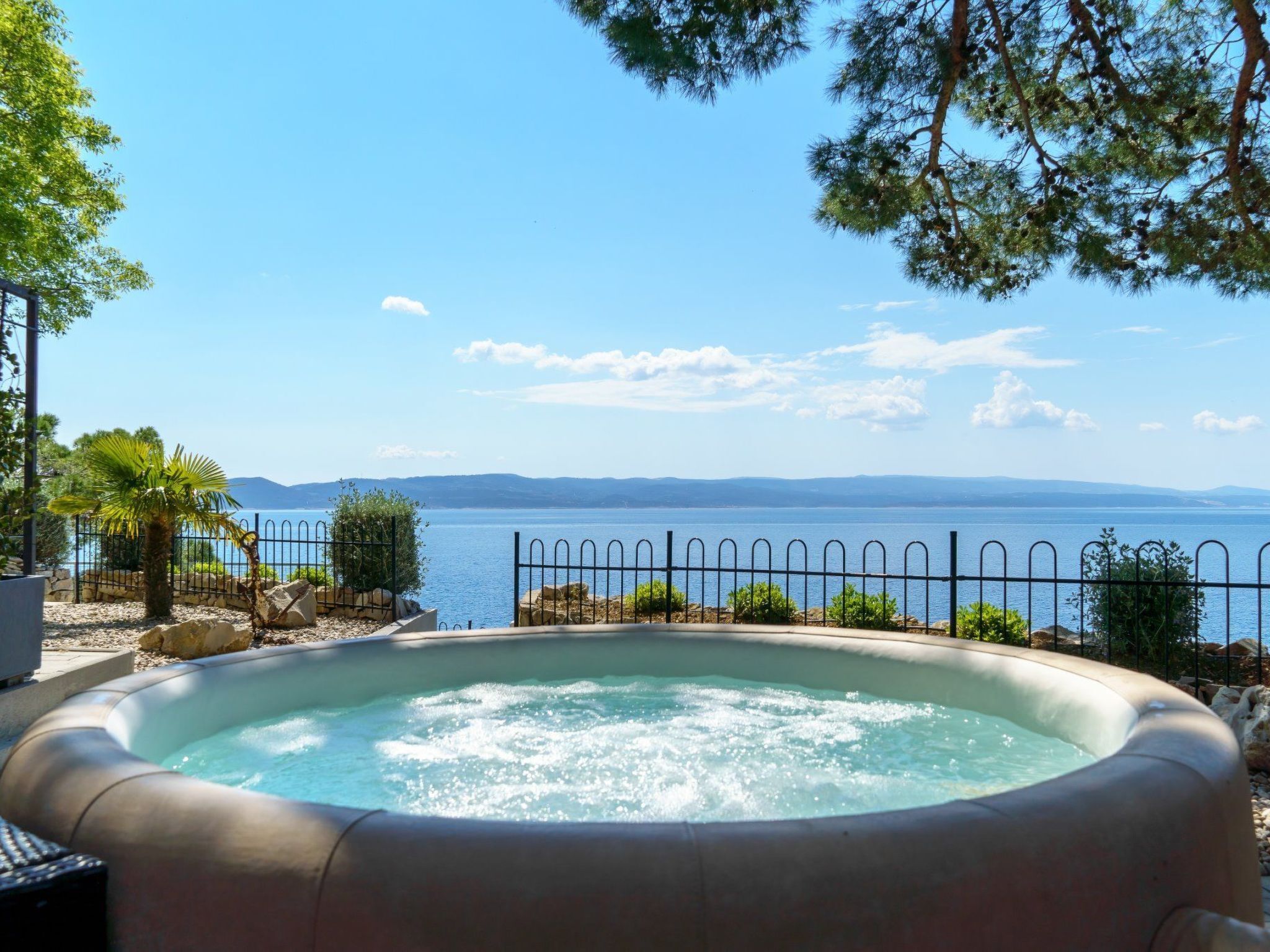 Baignoire à remous extérieure