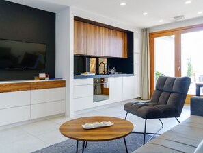 TV - mit Whirlpool by Interhome (Brela)
