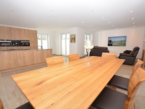 Dining - Merzijana Eerdgeschoss in Stinteck by Interhome (Büsum)