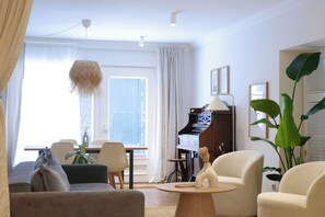 Living area - Danish Premium Suite | Real Wood & Boho | No.1 (Lüneburg)