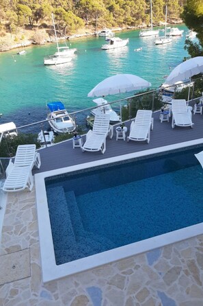Pool - Aurea 3 Modernes Apartment direkt am Meer by Interhome (Primošten)