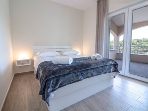 Internet - Aurea 3 Modernes Apartment direkt am Meer by Interhome (Primošten)