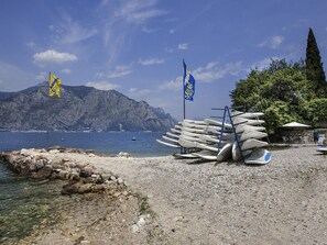 Beach - Studio mit Seeblick, BBQ und Gemeinschaftspool by Interhome (Malcesine)