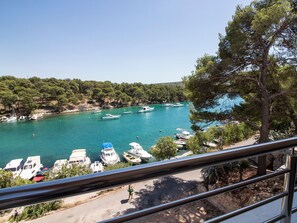 Property grounds - Aurea 5 Modernes Apartment direkt am Meer by Interhome (Primošten)