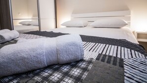 Room - Aurea 5 Modernes Apartment direkt am Meer by Interhome (Primošten)
