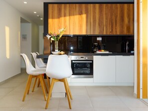 Fridge, microwave, oven, dishwasher - Stilvolle Wohnung in Brela mit Sonnenbalkon by Interhome (Brela)