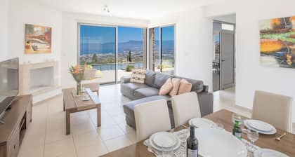 Villa mit Panoramablick auf das Meer von Latchi by Interhome