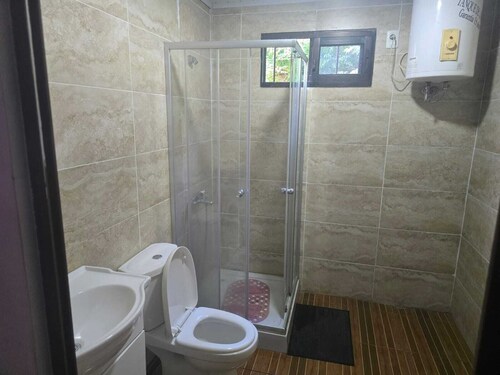 2-bedroom house in soothing Araminda with cool AC for relaxing stays