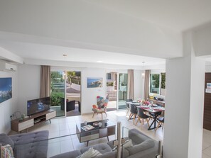 DVD player - 3-Bett-Villa mit privatem Pool in einer bewachten Anlage by Interhome (Agios Georgios Pegeias)