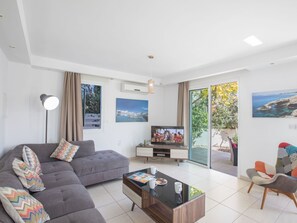 DVD player - 3-Bett-Villa mit privatem Pool in einer bewachten Anlage by Interhome (Agios Georgios Pegeias)