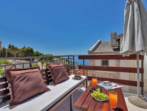 Outdoor dining - Villa Gita by Interhome (Tučepi)