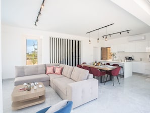 Interior - Protaras Vie Bleu Villa mit Pool, im Zentrum by Interhome (Protaras)