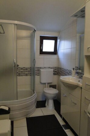 Bathroom / Wellness - Apartment Ivano by Interhome (Primošten)