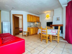 Interior - Zwei-Zimmer-Wohnung Classic 4 p. l. Villa Frejus by Interhome (Bardonecchia)