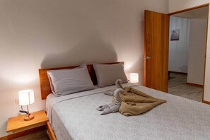 1 bedroom, in-room safe, desk, free WiFi - Apartment by the sea: perfect location 400 m from Playa Chiquita with AC (Cahuita)
