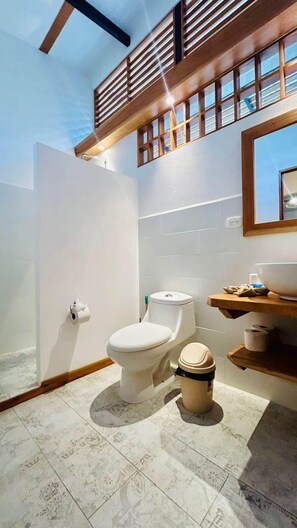 Dusche, Handtücher, Seife, Shampoo