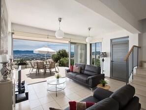 TV, fireplace, DVD player - Latchi Ferienvilla EV20 by Interhome (Agios Georgios Pegeias)