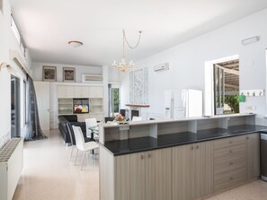 Interior - Moderne Ferienvilla in Ayia Napa by Interhome (Ayia Napa)