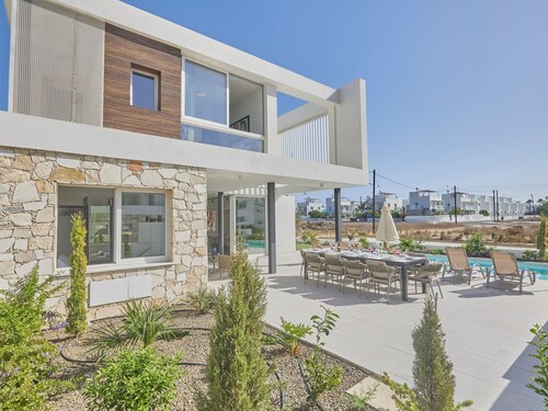 Schönes Ferienhaus Kube 1 in Agia Napa by Interhome