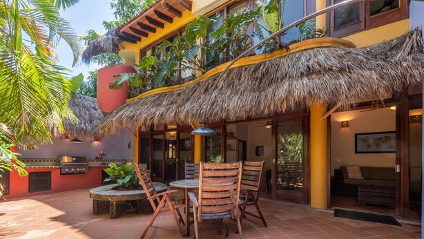 Villa Cielo | Tempat makan luar