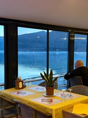 Dining - Kroisos Otel Ve Restaurant (Egirdir)